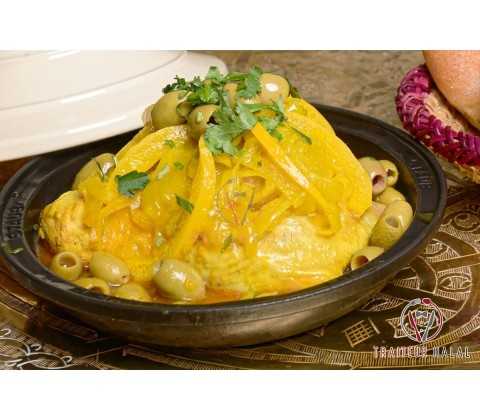 Tajine Poulet Fermier  Petites Olives et zestes de Citron Confit